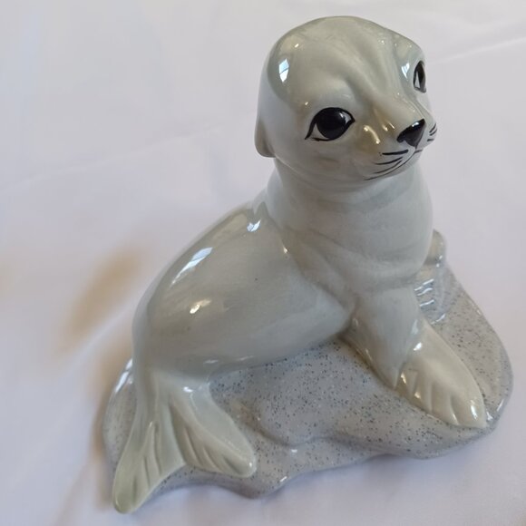 Seal Figurine Porcelain Ceramic Glazed Ocean Arctic Animals White Blue Gray - Picture 5 of 10